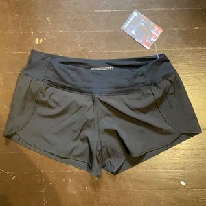 NWT Born Primitive shorts size L